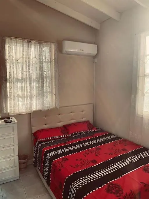 Shabbehs Inn Roseau Apartamento