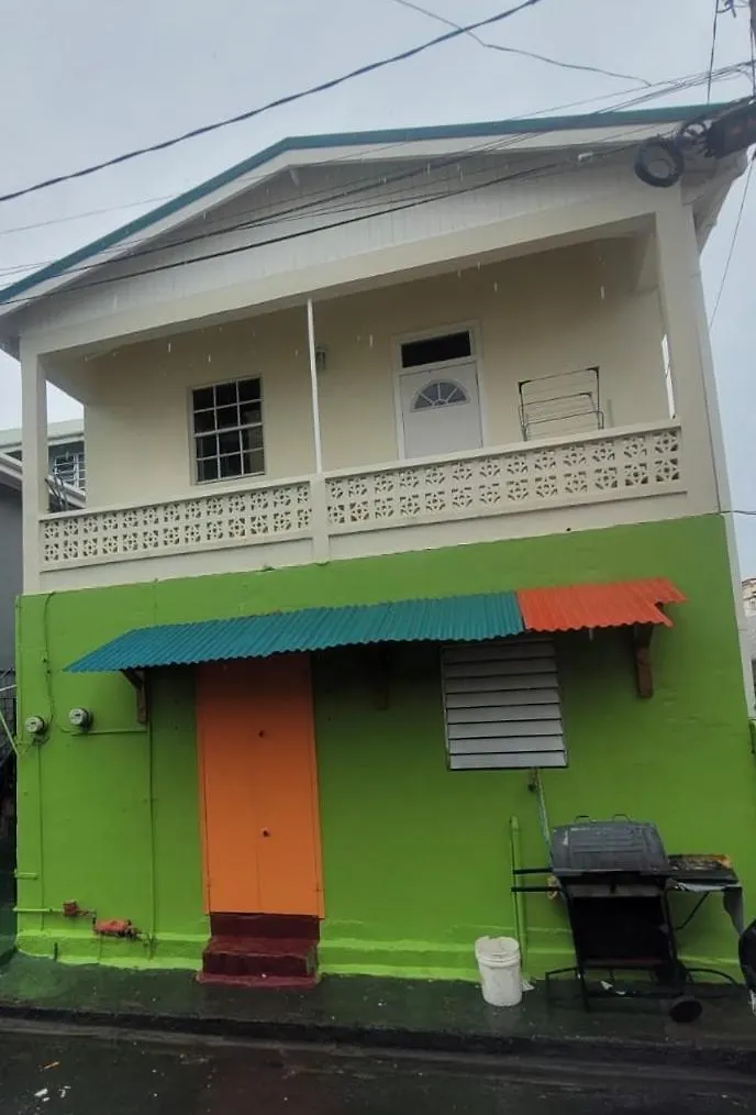 Shabbehs Inn Roseau